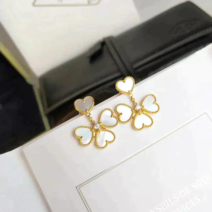 Lume Jewelry クローバー スウィート ホワイトMOP イヤリング