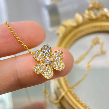 Lume Jewelry フラワーダイヤモンドネックレス