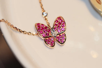 Lume Jewelry「バタフライ レッドダイヤモンド ローズゴールドネックレス」