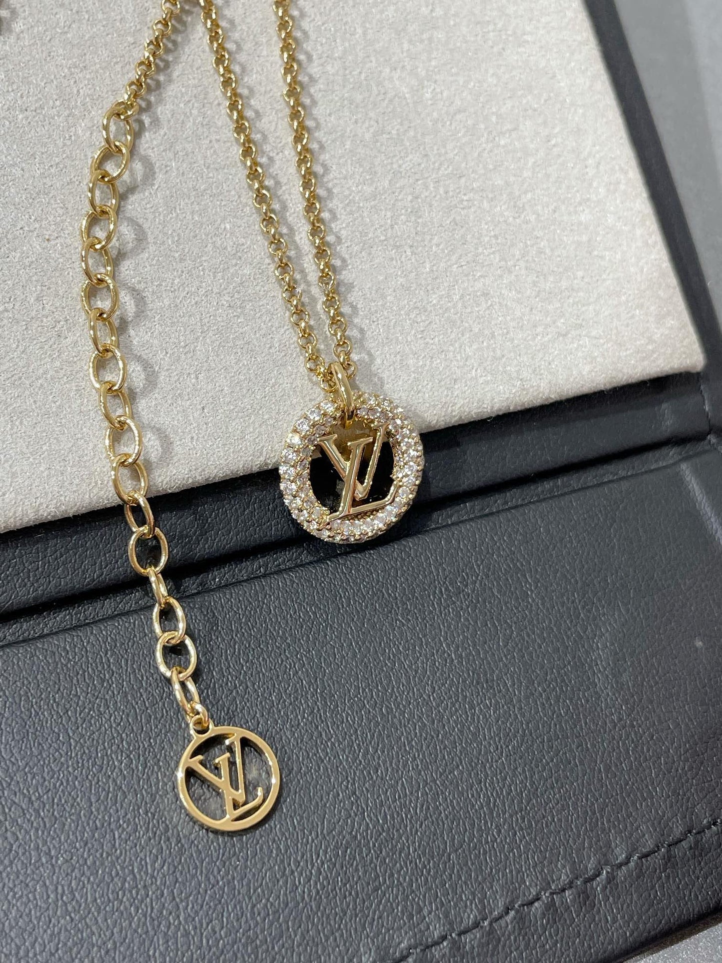 Lume Jewelry「BY NIGHT」ダイヤモンドパヴェネックレス