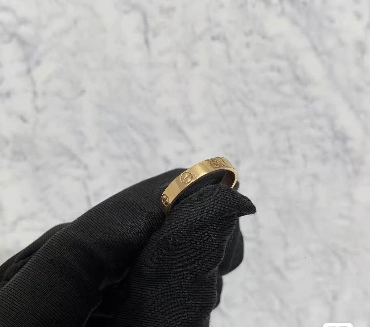 「Lume Jewelry」LOVEリング 4MM 1ダイヤモンド ゴールド