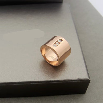 [Lume Jewelry] Move Wide 3 Moving Diamonds Wide Band Ring