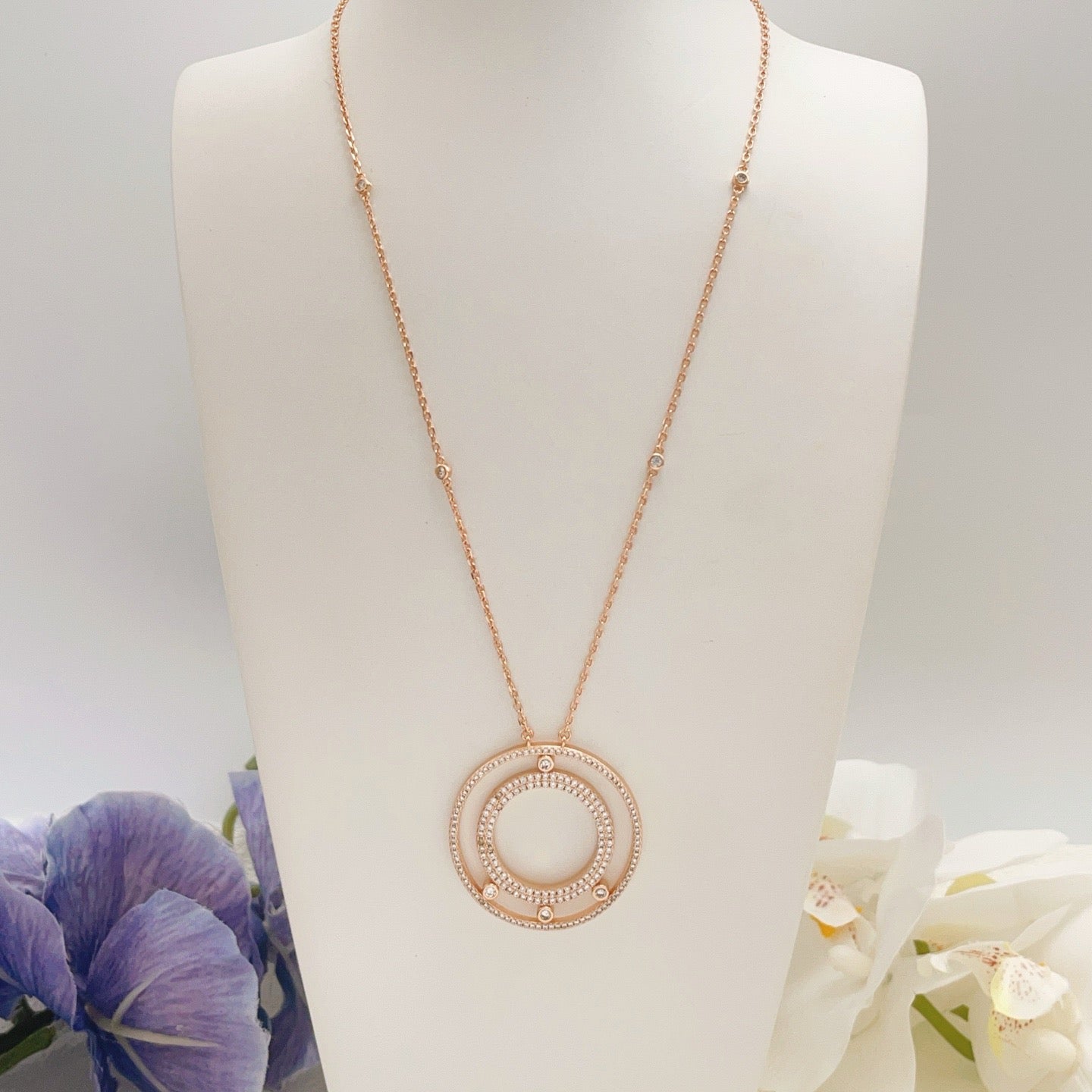 [Lume Jewelry] Move Romane Pavé Diamond Sliding Circle Long Necklace
