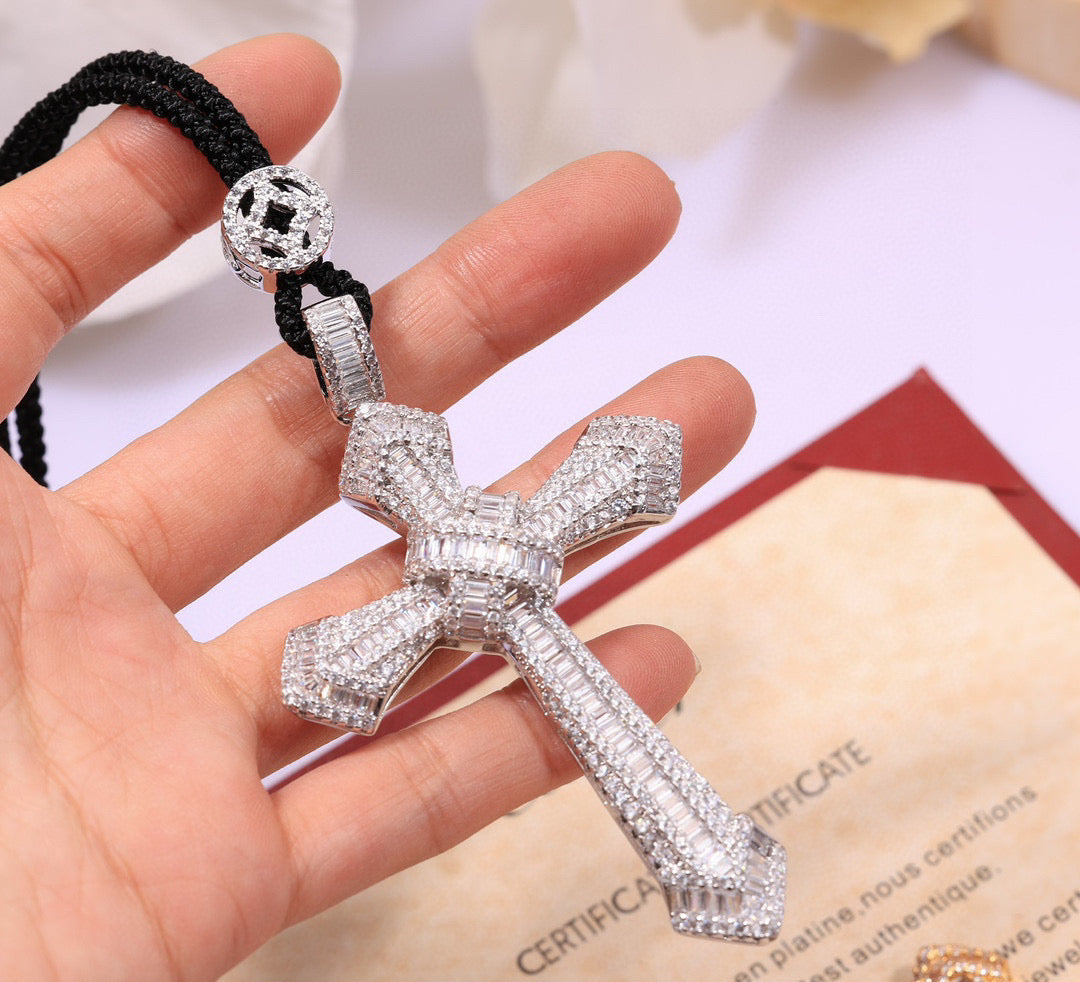 Lume Jewelry「アミュレット ローズゴールド ピンクマザーオブパール ネックレス」