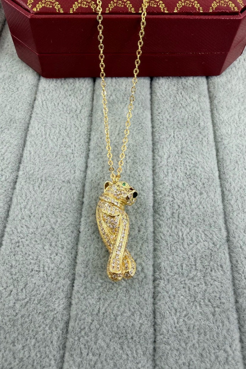 Lume Jewelry「アミュレット ローズゴールド ピンクマザーオブパール ネックレス」