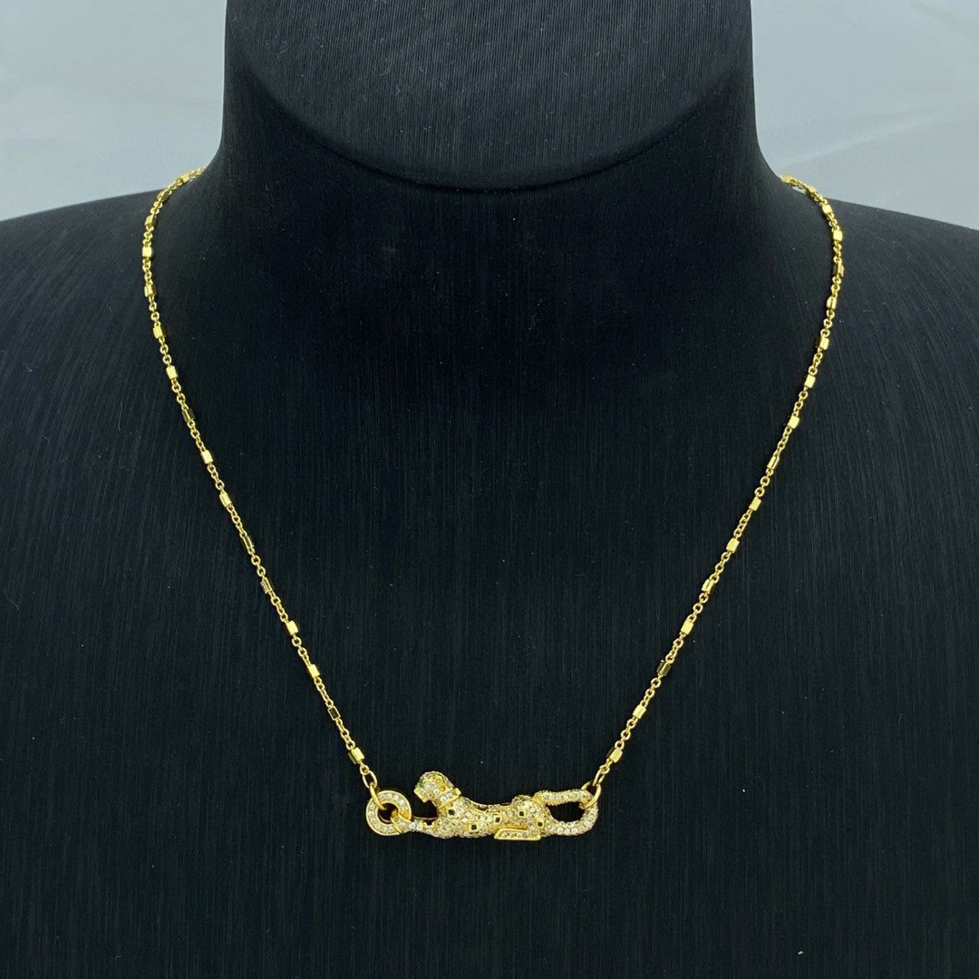 Lume Jewelry「アミュレット ローズゴールド ピンクマザーオブパール ネックレス」