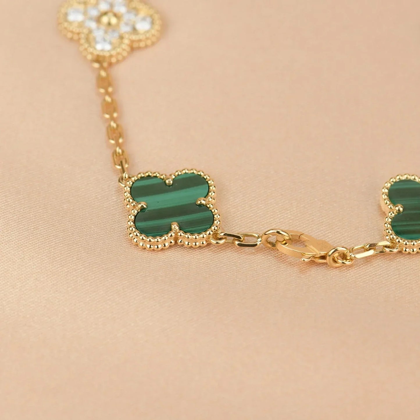 [Lume Jewelry]New  CLOVER 5 MOTIF MALACHITE BRACELET COLLECTION