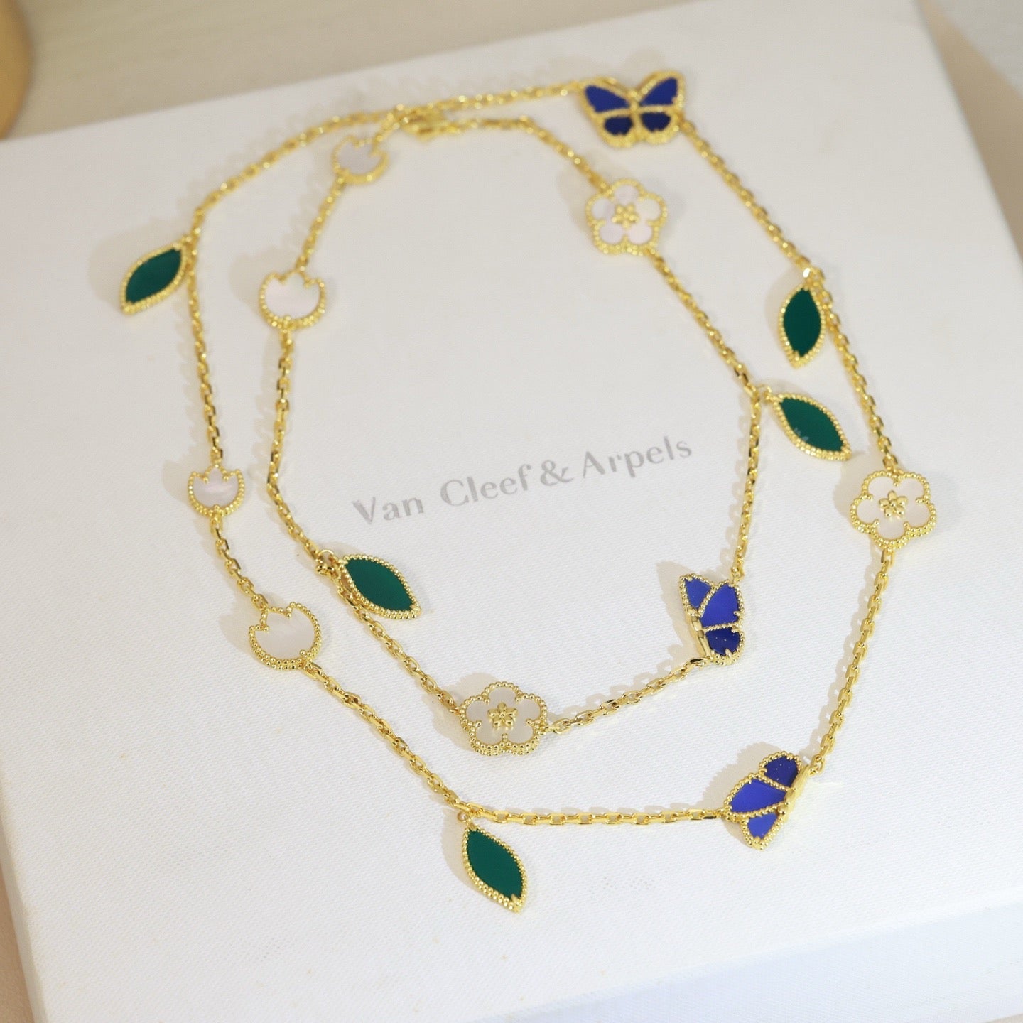 [Lume Jewelry]LUCKY SPRING BUTTERFLY 15 FLOWER NECKLACE