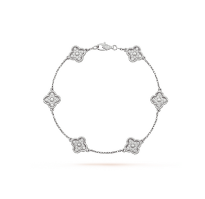 Lume Jewelry「クローバー 6モチーフ シルバーダイヤモンドブレスレット」