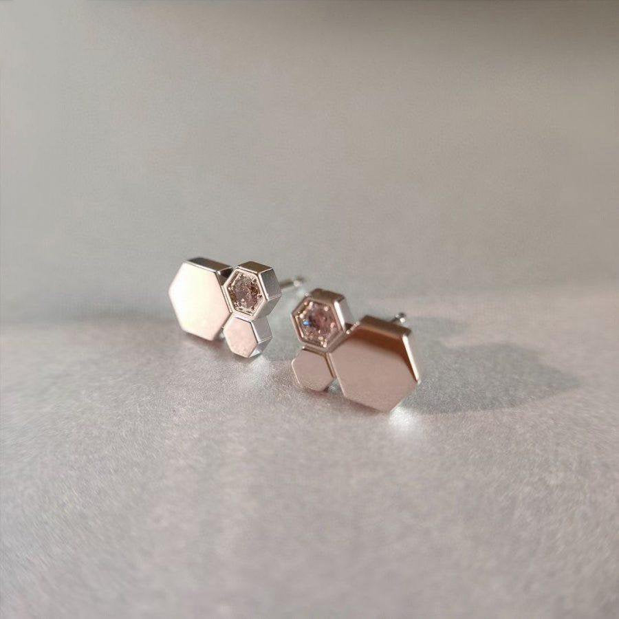 Lume Jewelry BEE LOVE シルバーダイヤモンドピアス